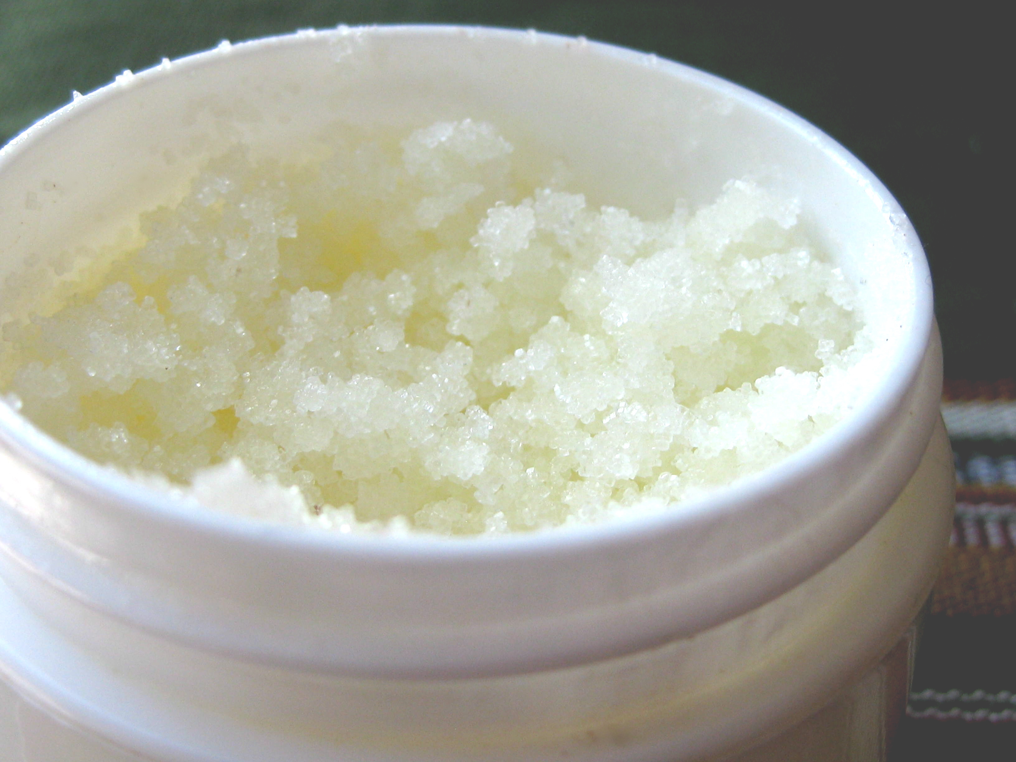 Lemon and sugar face scrub for skin discolorations